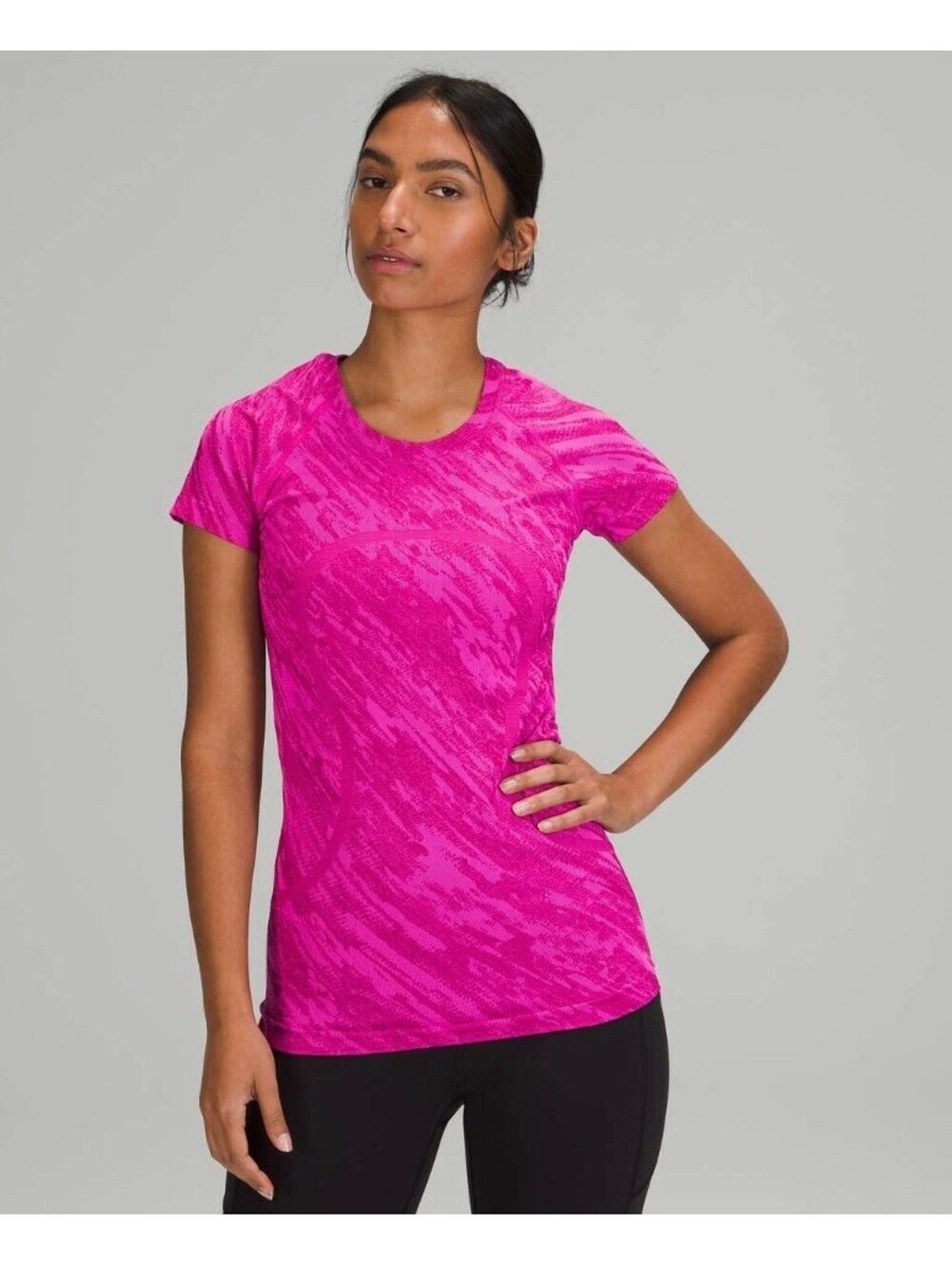 Lululemon Swiftly Tech Short Sleeve Shirt 2.0 - Size 4